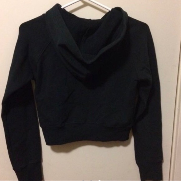 Black cropped Guess hoodie w/ sequin logo - Picture 3 of 3